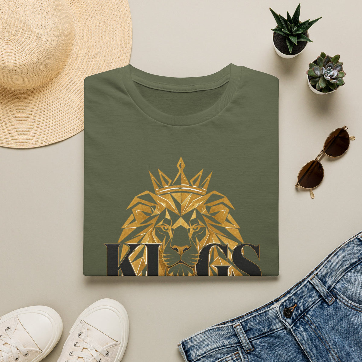 Kings Don't Fold T‑Shirt — Gold Lion Crown Graphic Tee